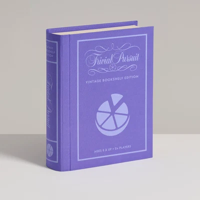 TRIVIAL PURSUIT VINTAGE BOOKSHELF EDITION - PRE-ORDER