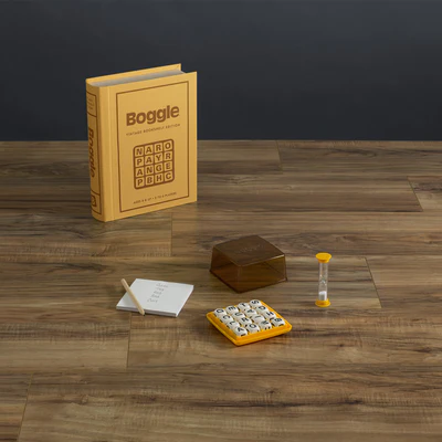 BOGGLE VINTAGE BOOKSHELF EDITION- PRE-ORDER